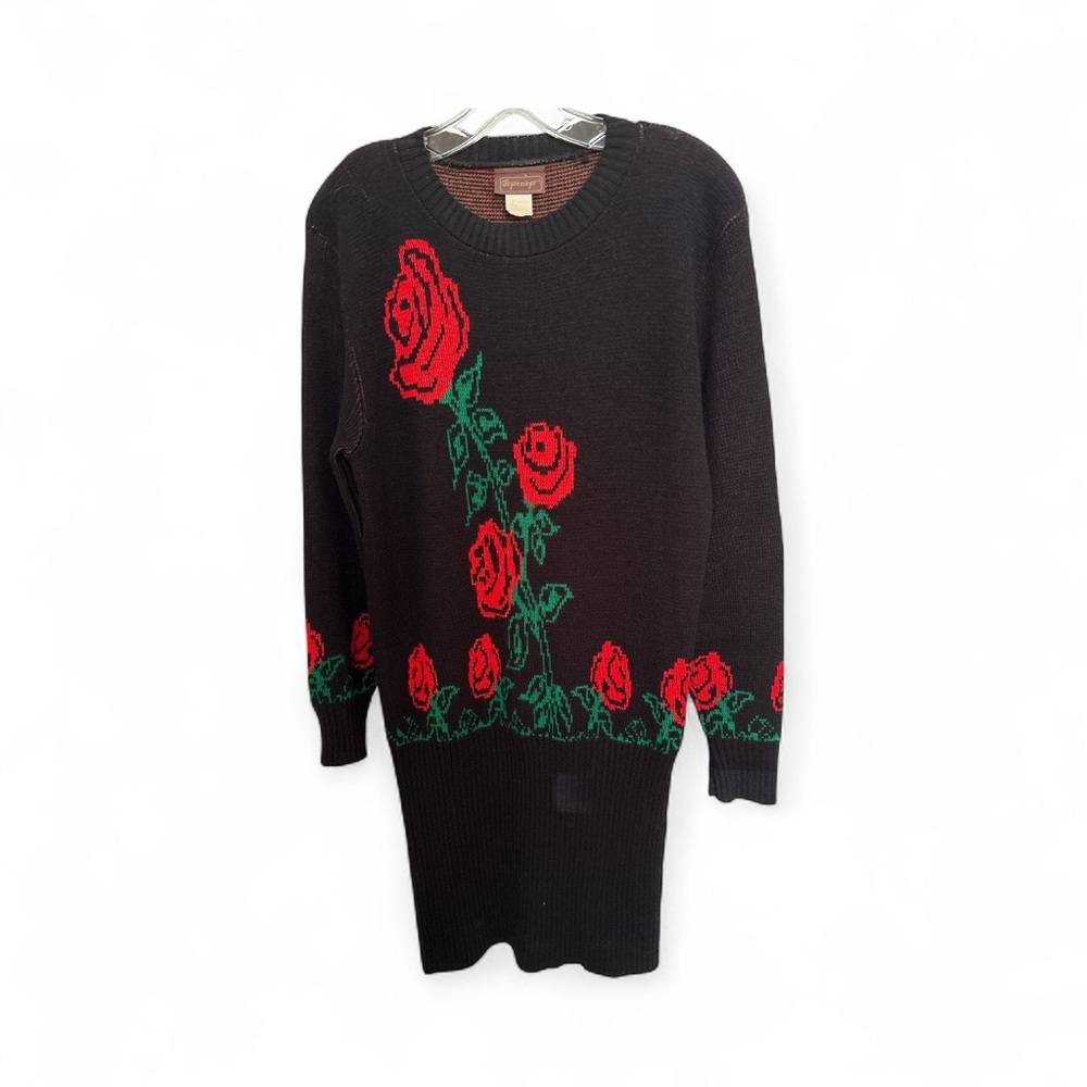 Chic Black Dress with Red Rose Design - Picture 2 of 9